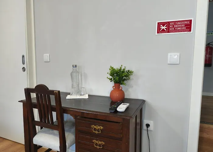 Πανσιόν Mourisca 1810 3*