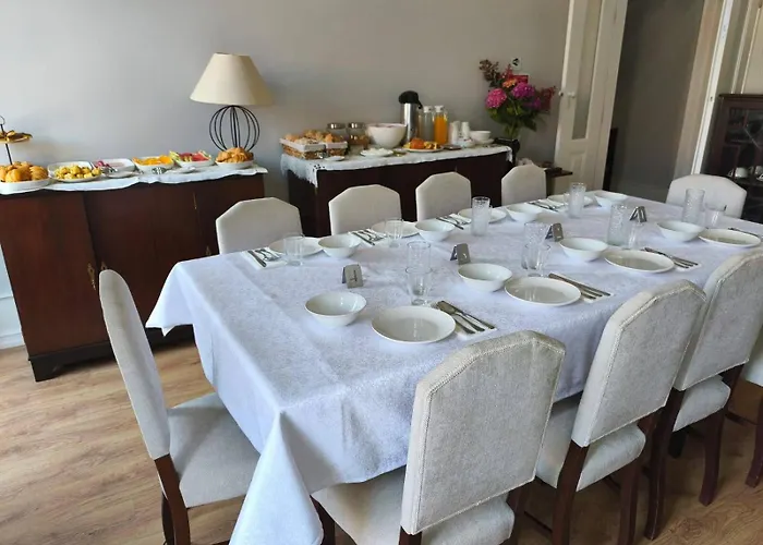 Πανσιόν Mourisca 1810 3*