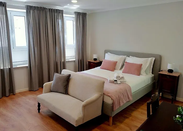 Πανσιόν Mourisca 1810 3*